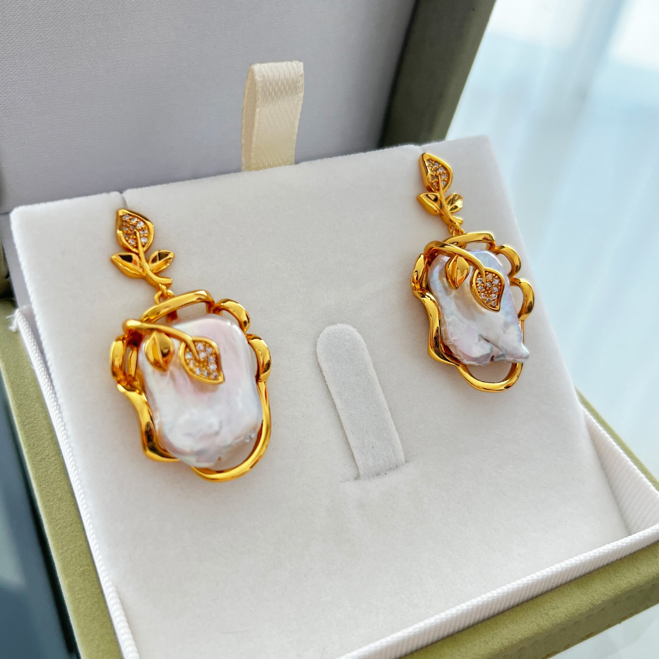 Aurora Vine Baroque Pearl Earrings - Image 2