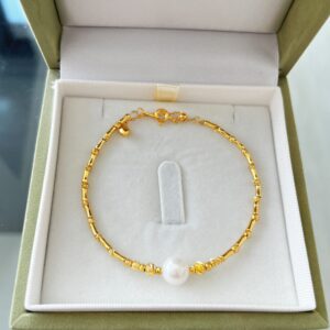 Nova Essence Pearl Bracelet
