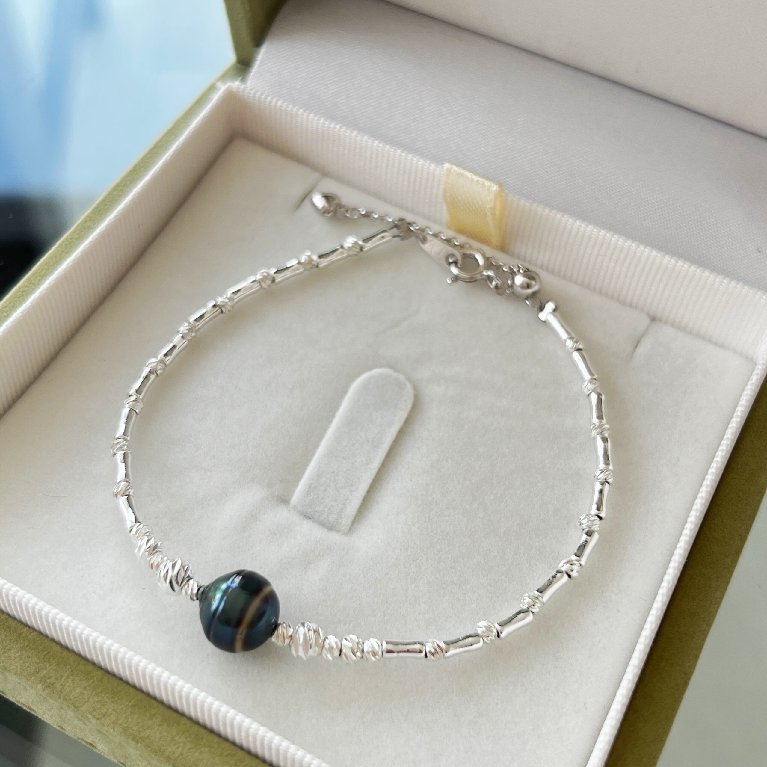 Pearl Essence Bracelet – Akoya / Tahitian - Image 6