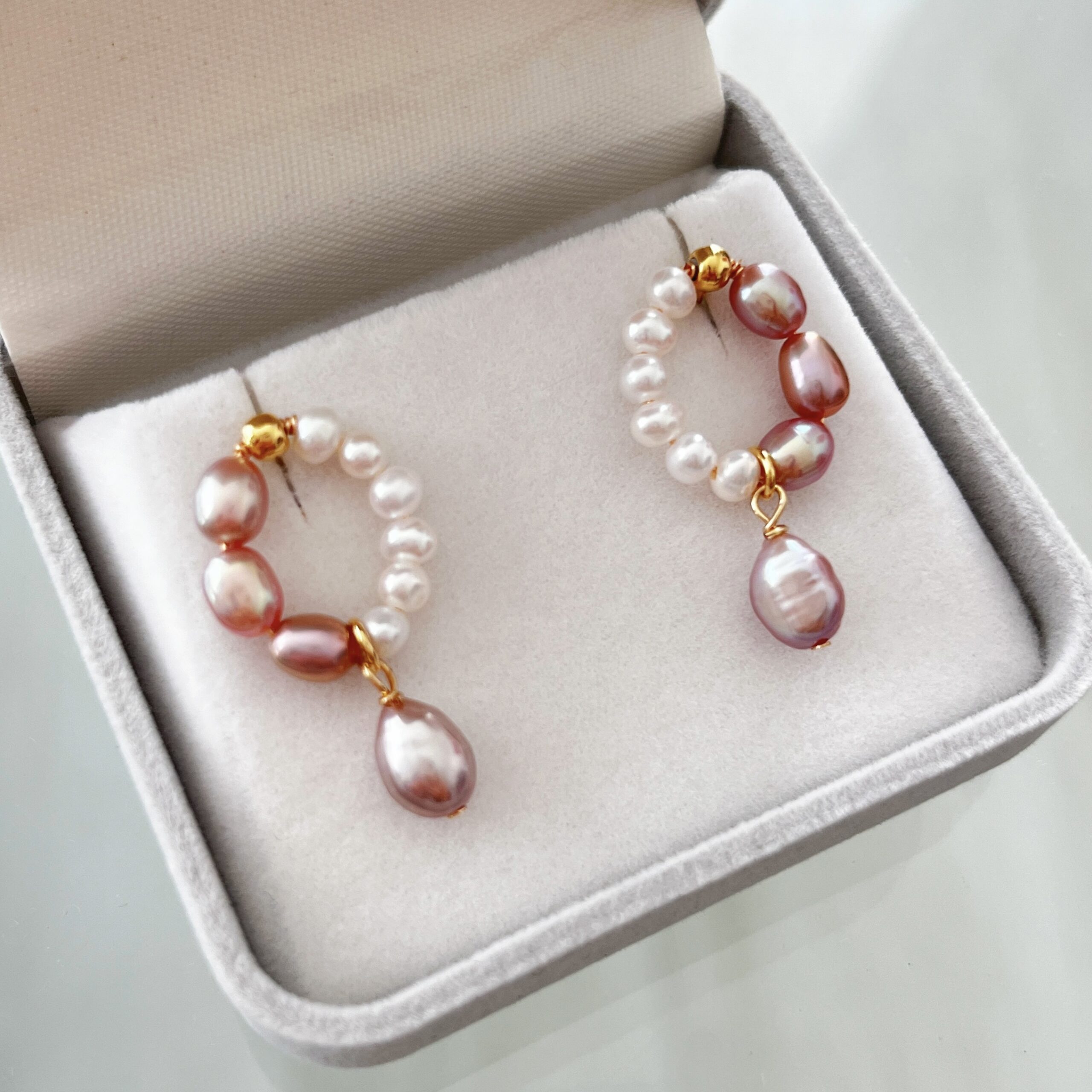 Lavender Mist Baroque Pearl Earrings - Image 2