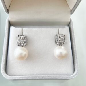 Regal Radiance Pearl Earrings