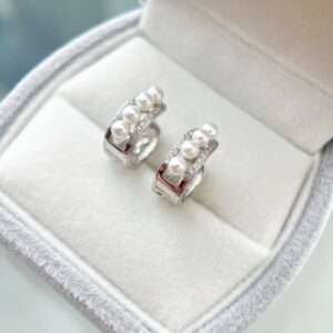 Celeste Curve Pearl Hoop Earrings