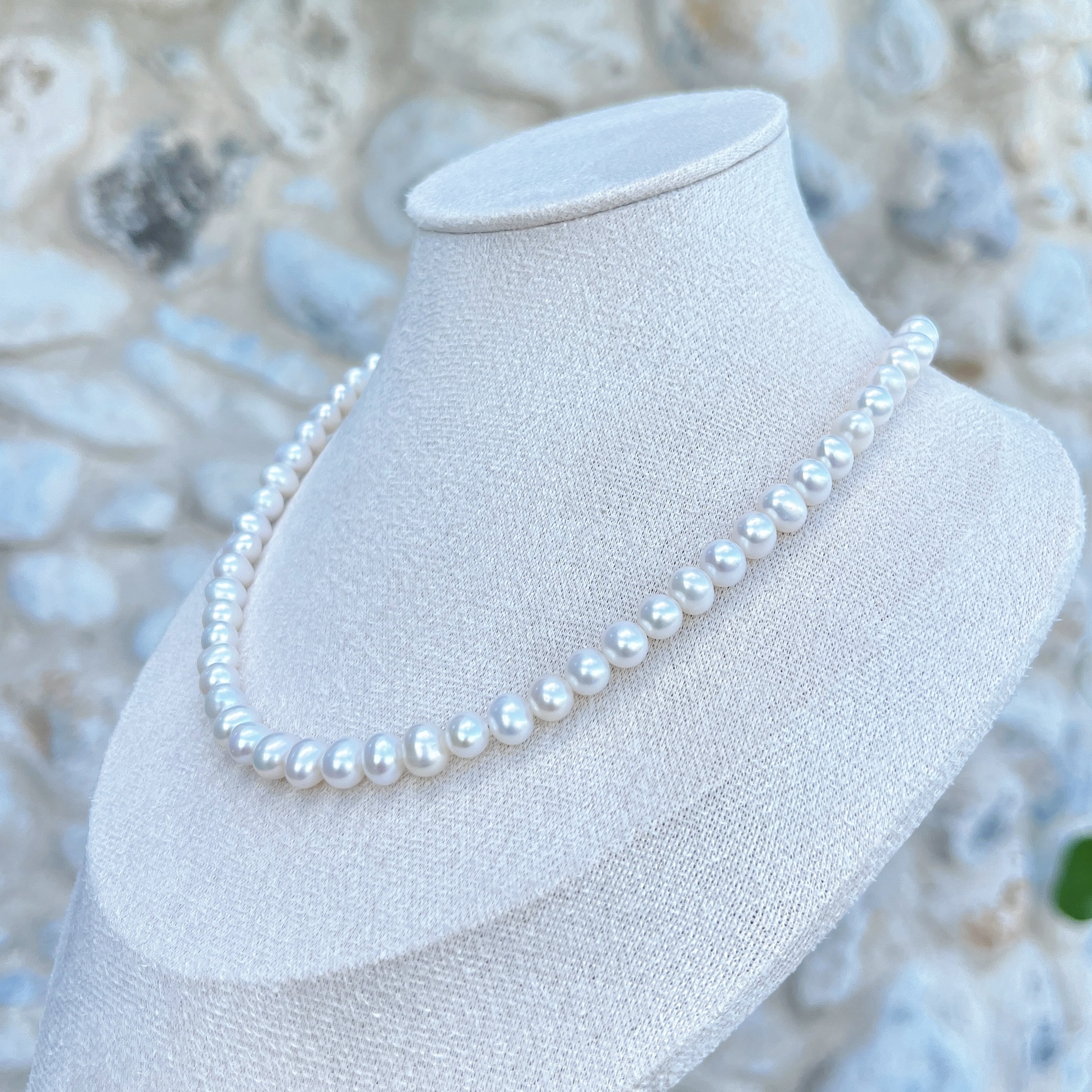 Classic Pearl Strand Necklace – 5-6mm | White / Apricot / Lavender - Image 2