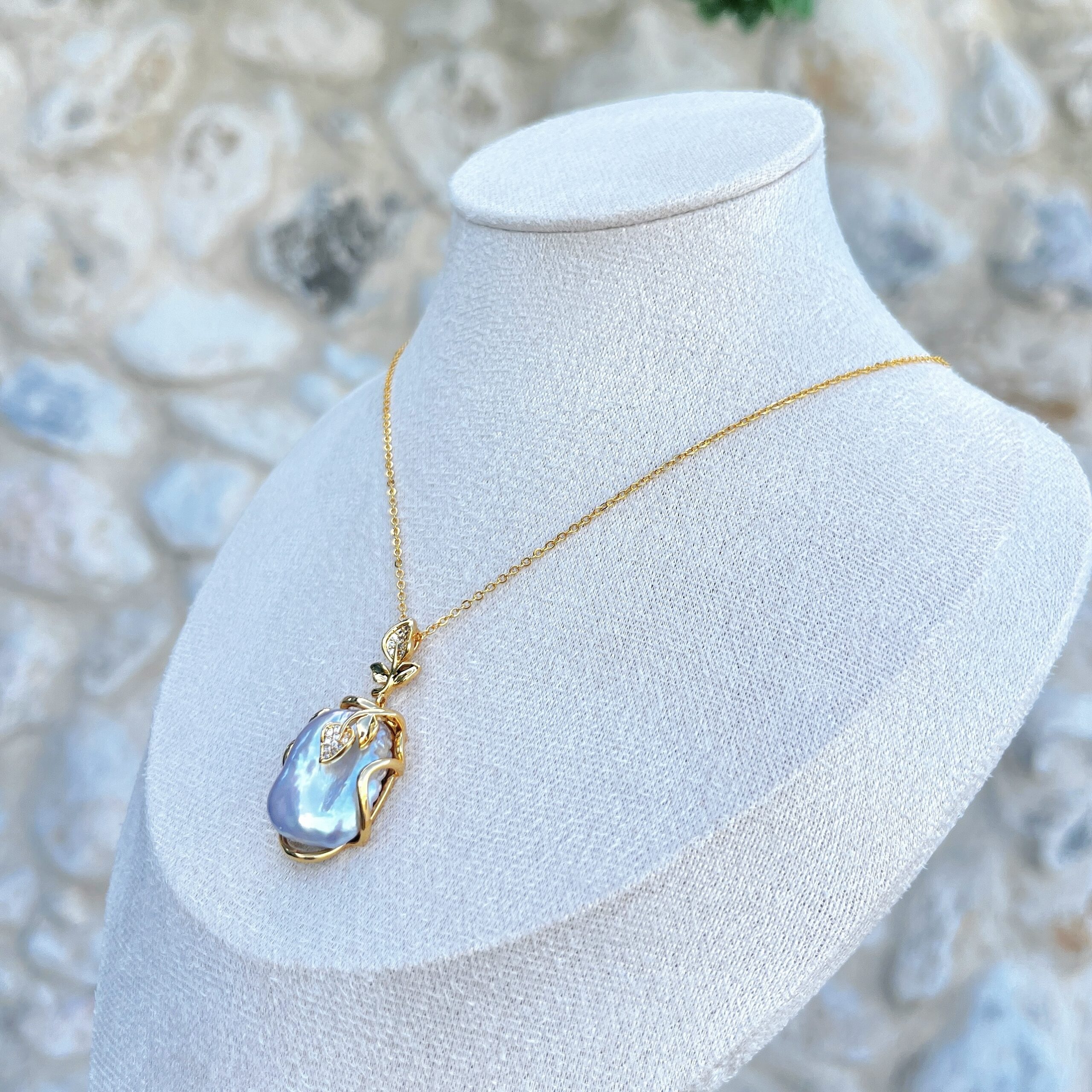 Aurora Vine Baroque Pearl Necklace - Image 2