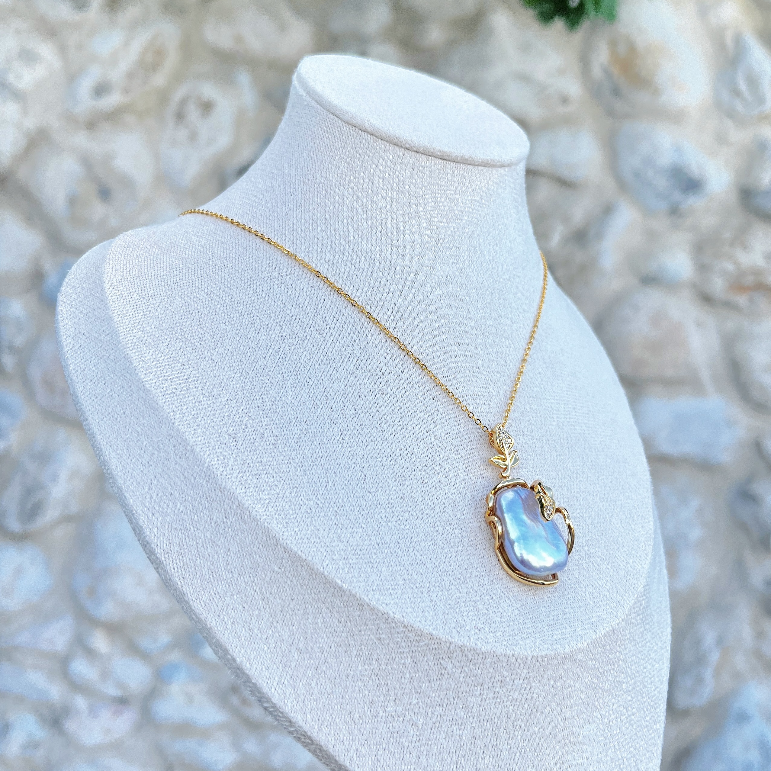 Aurora Vine Baroque Pearl Necklace - Image 3