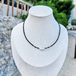 Prismaré Umbra Choker