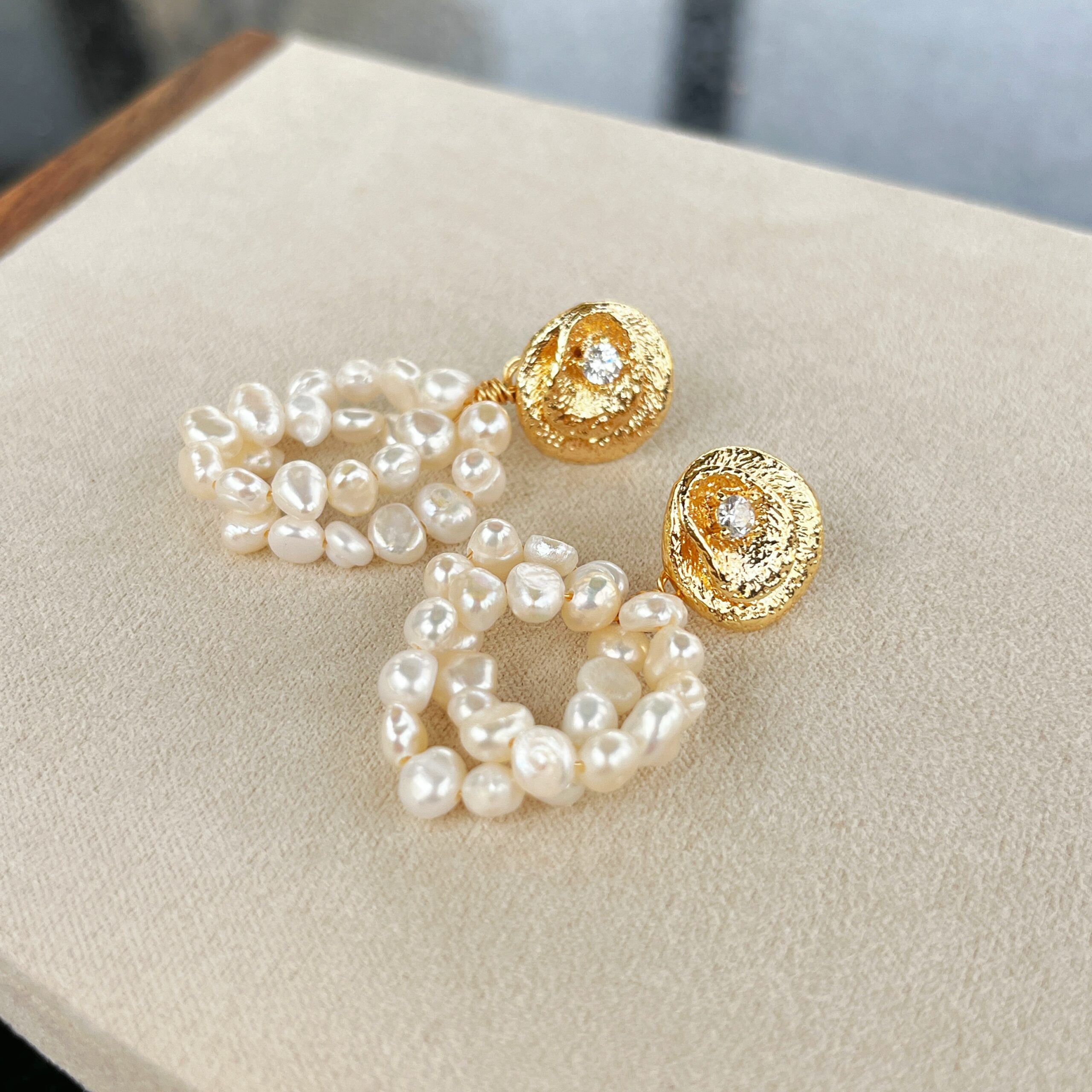 Ripple Pearl Hoop Earrings