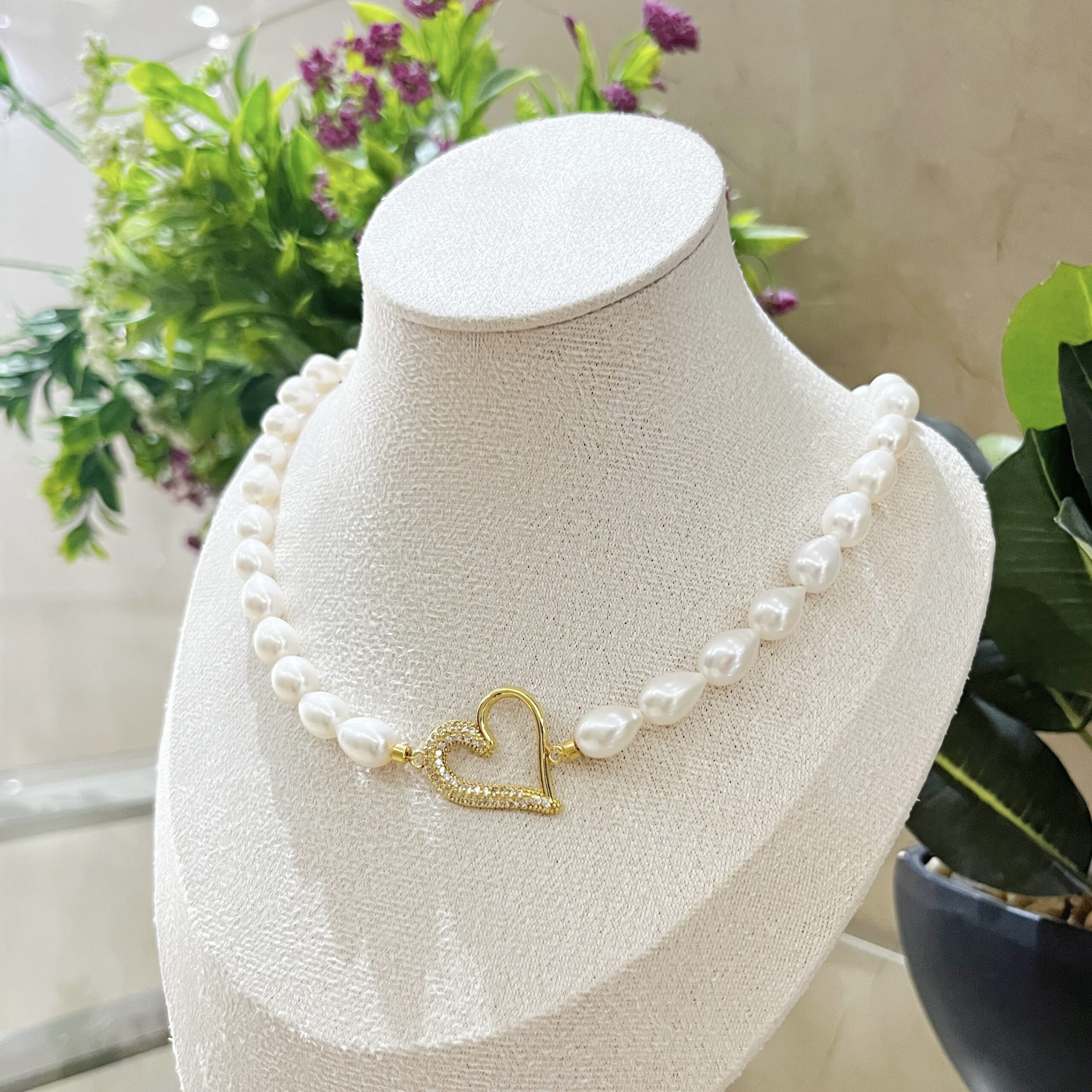 The Étoile Heart & Pearl Necklace - Image 3