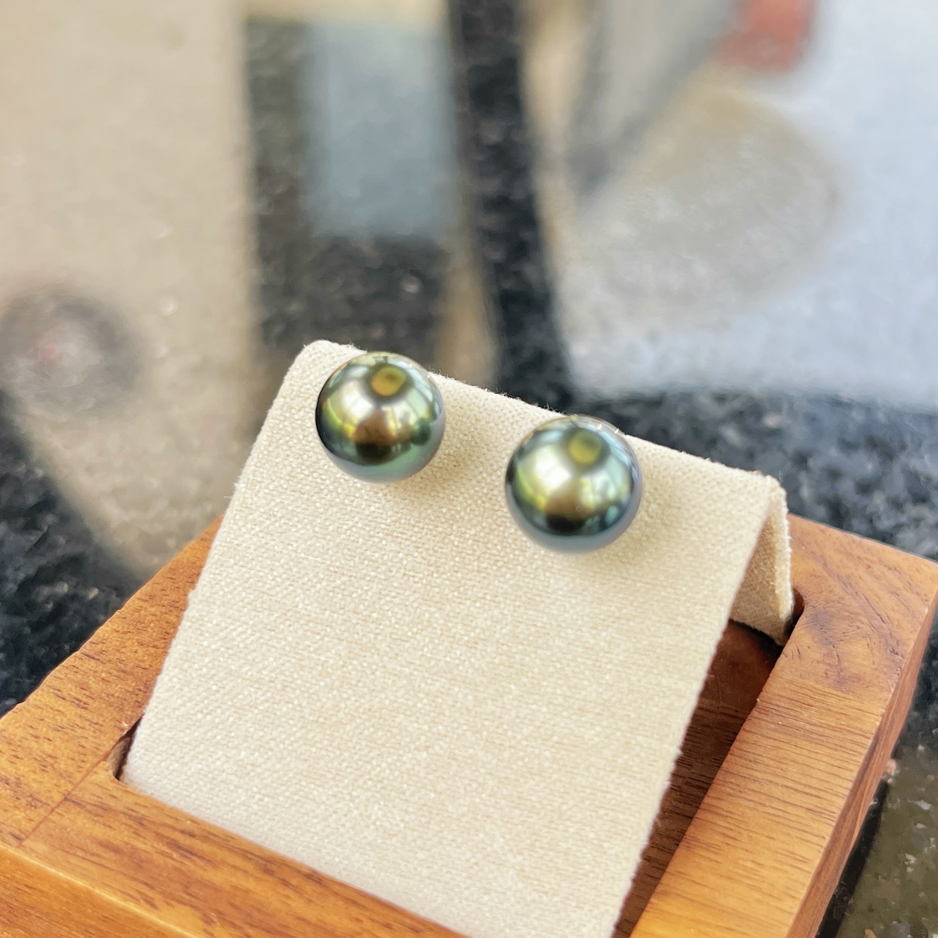 Nocturne Peacock | 9mm Tahitian Pearl Studs - Image 2
