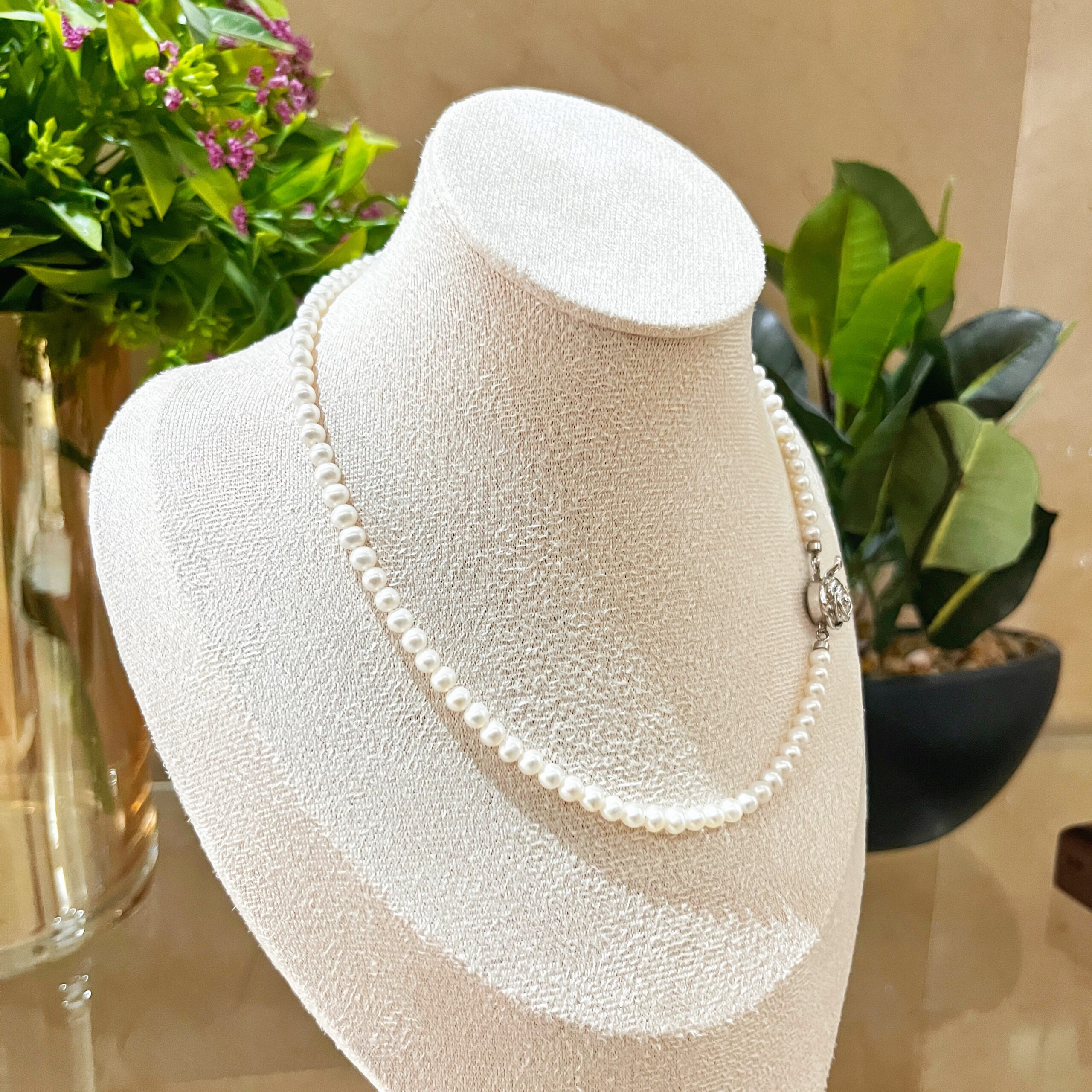 Sakura Silver Pearl Choker - Image 3