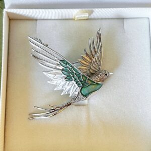 Emerald Soar Brooch